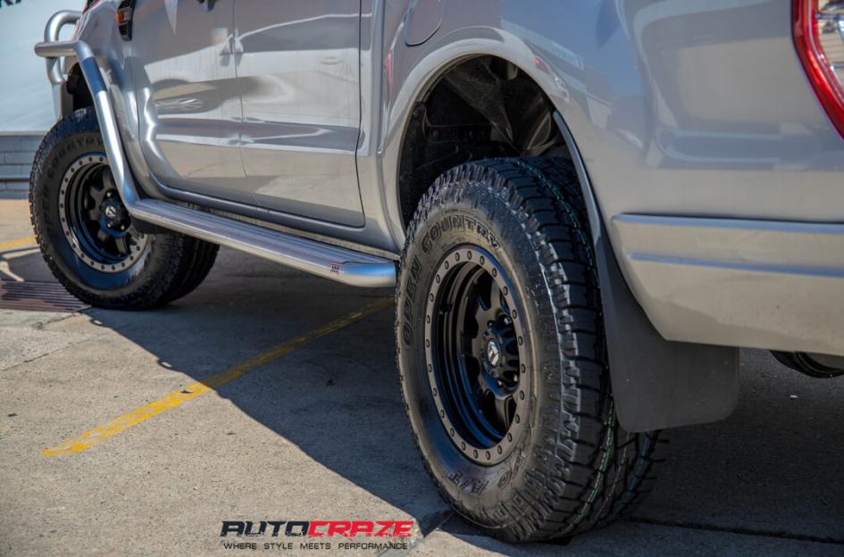 FORD-RANGER-TROPHY-MATTE-BLACK-WITH-ANTHRACITE-RING
